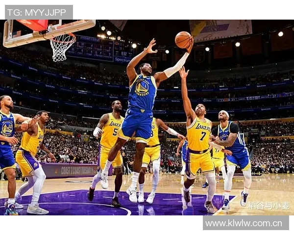 东里三分失准却逆转胜利夯夯维亚表现惊艳湖人三笔引援成就巨大成功