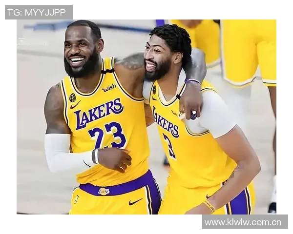 詹姆斯湖人七年缺阵124场生涯前十五年缺阵仅71场的对比分析