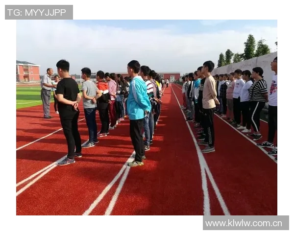 秋风送爽时节训练掠影展现备战不怠的坚定决心与拼搏精神 秋风送爽时节训练掠影展现备战不怠的坚定决心与拼搏精神