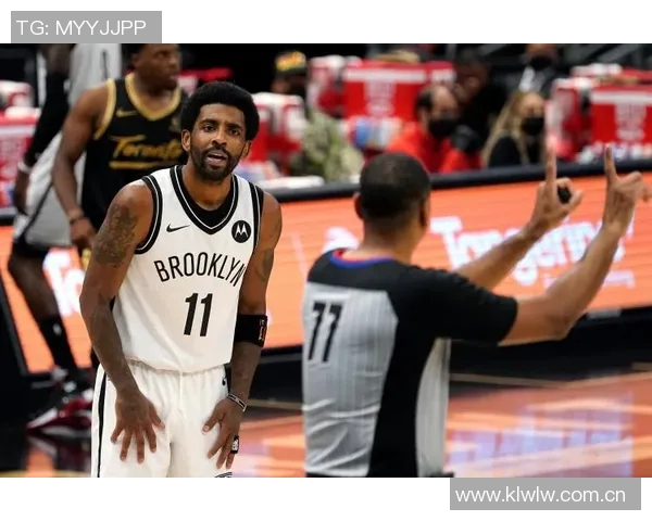 怀特半场表现平平仅得9分3板9助仍需寻找比赛手感提升状态