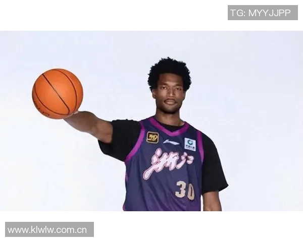 浙江男篮迎新外援布兰登兰道夫助力德甲得分王之路