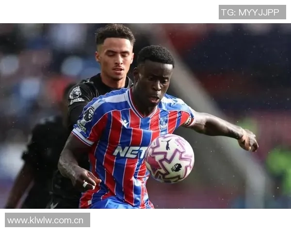 德天空报道拜仁总监埃贝尔计划1月接触格伊红军巴萨皇马同样关注此球员